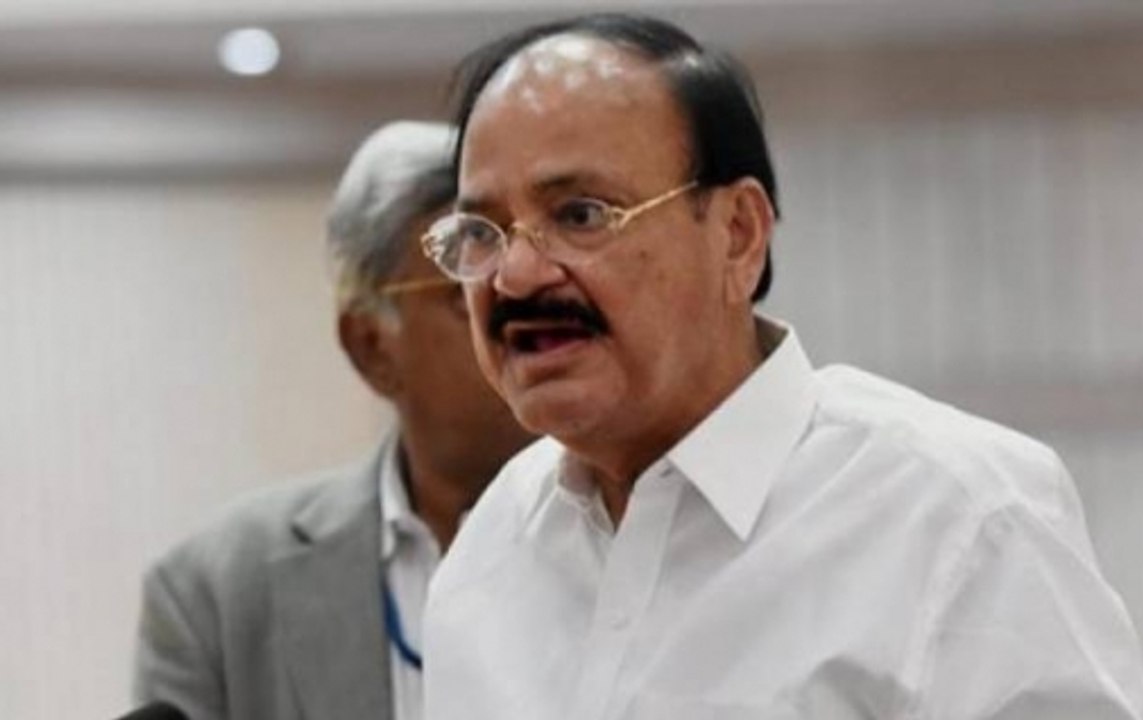 Venkaiah Naidu:  Congress instigating, politicising MP farmers' stir