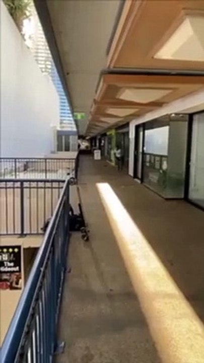 Parkour : il court sur les murs à la verticale !