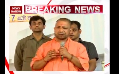 UP CM Yogi Adityanath visits Hanumangarhi temple