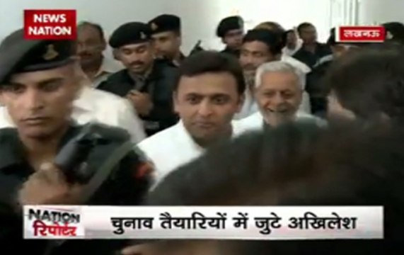 Nation Reporters: Akhilesh vs Mulayam in 'Cycle War'; 221 MLAs, 60 MLCs sign affidavit in favour of CM
