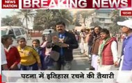 Human chain formed by students against use of liquor in Bihar