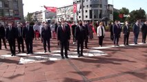Maltepe'de Atatürk Anıtına çelenk bırakıldı