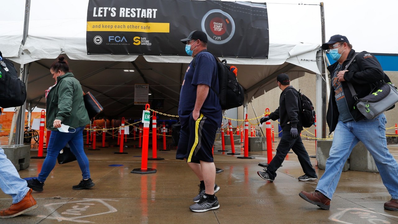 US car plants reopen, workers return to factories