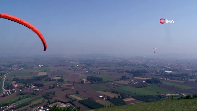 19 Mayıs’ta Sakarya semalarında Türk Bayrağı dalgalandırdı