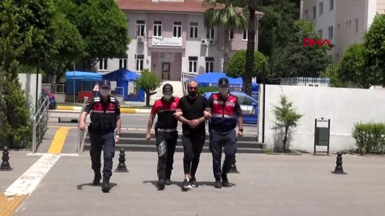 Evinde uyuşturucu bulundu, ağlayarak eşinden af diledi