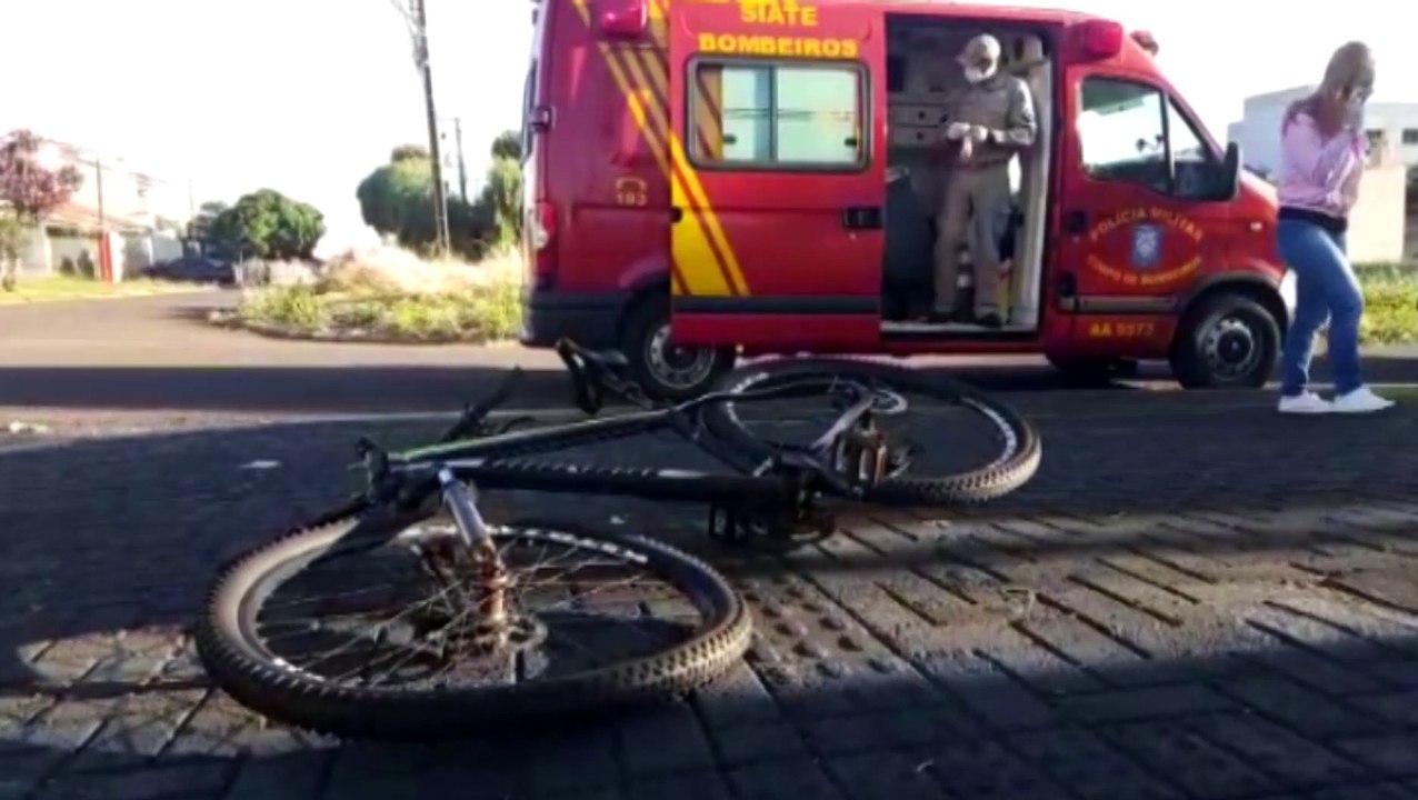 Carro e bicicleta se envolvem em acidente no Pioneiros Catarinenses