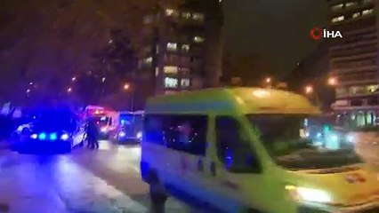 İspanya’da halktan sağlık görevlilerine son alkış