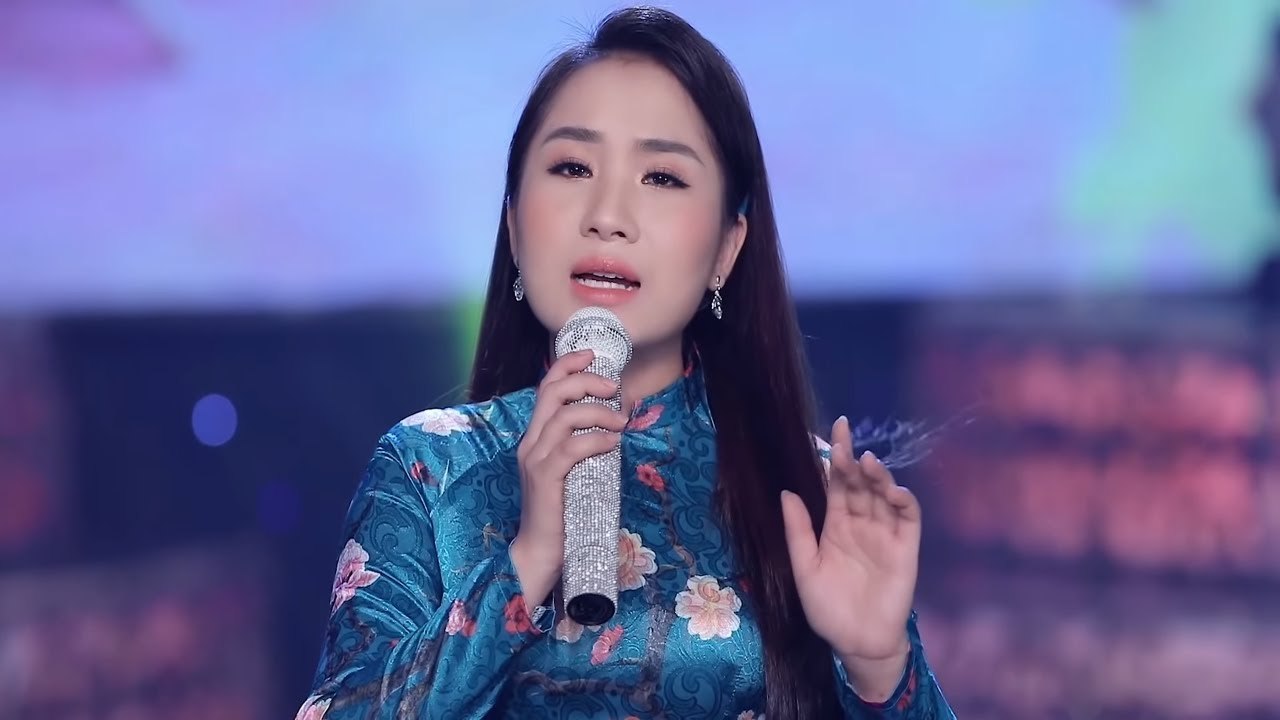 Hồ Phương Liên - Ngọc Nữ Xinh Đẹp Tài Năng Hát Bolero Siêu Đỉnh  Tình Em Lạc Lối - Tâm Sự Đời Tôi