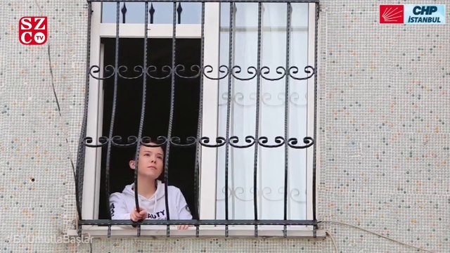 CHP İstanbul İl Başkanlığı, 19 Mayıs Gençlik ve Spor Bayramı nedeniyle yayınladığı reklam filmiyle sosyal medyayı salladı.