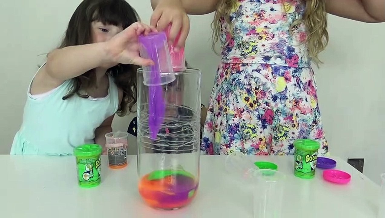 Sophia, Isabella  e Alice Brincando com Slime