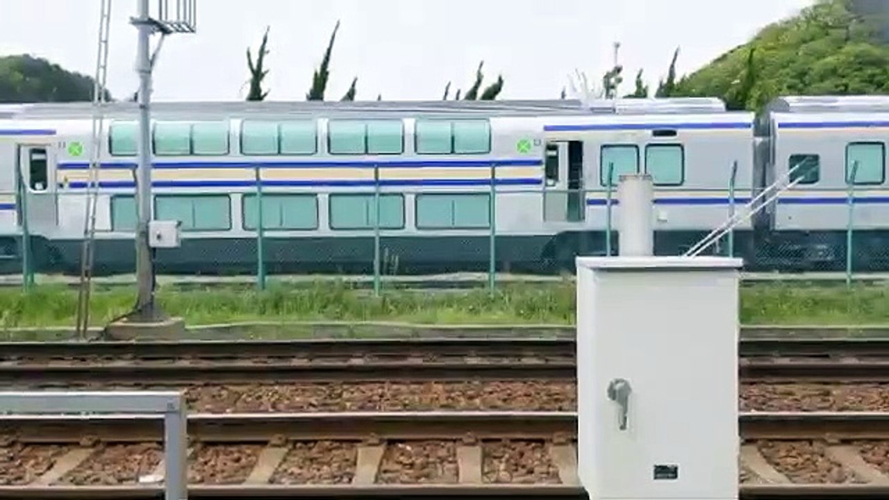 横須賀線E235系グリーン車/Yokosuka line new train