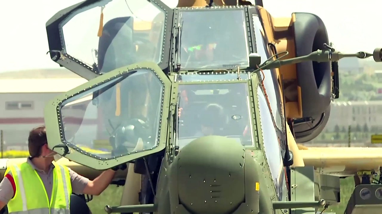 Türk Havacılık ve Uzay Sanayii, Atak Helikopteri ile gösteri uçuşu gerçekleştirdi