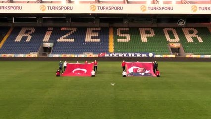 Milli sporcular İstiklal Marşı'nı okudu
