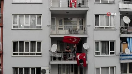 Denizlililer saat 19.19'da İstiklal Marşı'nı okudu