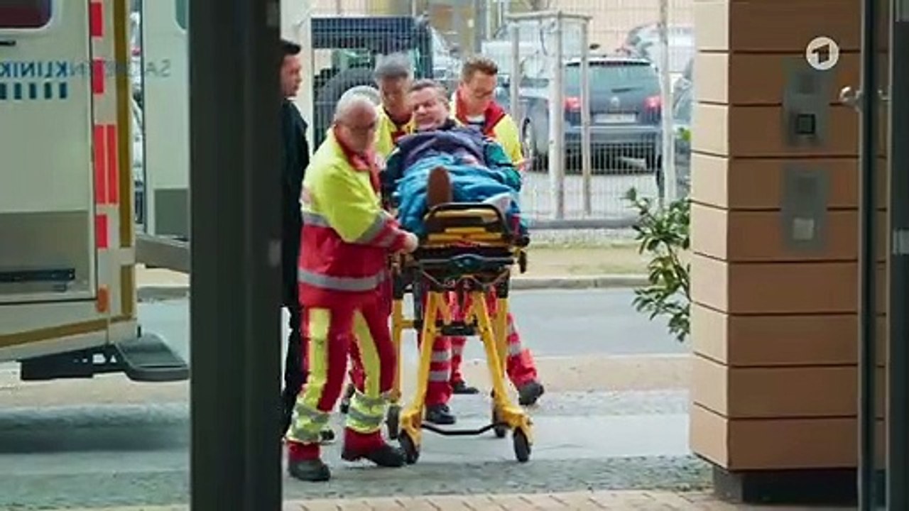 In aller Freundschaft - Folge 896: Nach dem Spiel ist vor dem Spiel