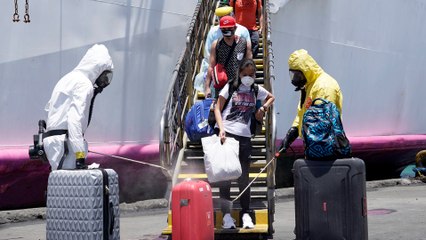 Thousands of Filipino migrant workers to return to homes after Covid-19 quarantines