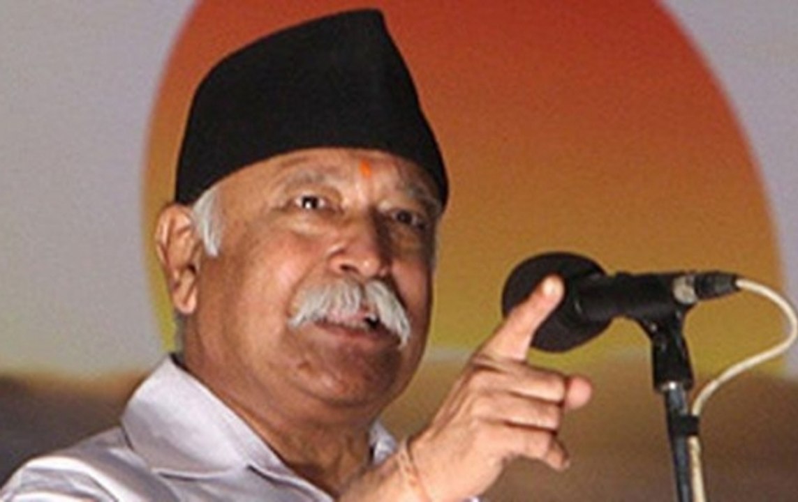 Republic Day 2018: RSS Chief Mohan Bhagwat hoists national flag at Palakkad school