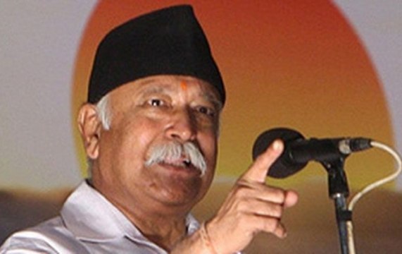 Republic Day 2018: RSS Chief Mohan Bhagwat hoists national flag at Palakkad school