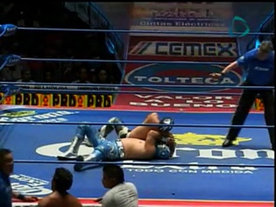 2012 Pequeno Reyes del Aire match