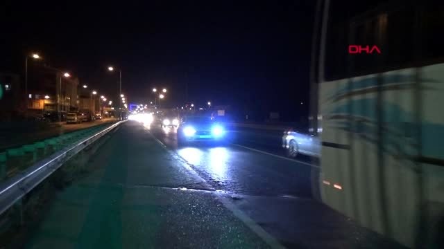 SİLİVRİ'DE 4 GÜNLÜK SOKAĞA ÇIKMA YASAĞI SONRASI UZUN ARAÇ KUYRUĞU