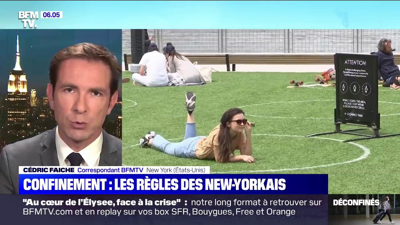 Des cercles tracés sur la pelouse d'un parc à N...
