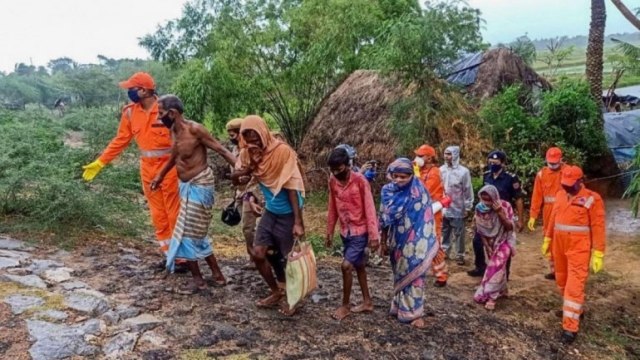 Cyclone Amphan to make landfall at 2 pm, 4 lakh people evacuated, more