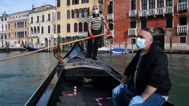 Top News - Italia rihapet me kujdes! Mungojnë klientët në restorante