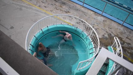 Top News - Pishinat në Islande/ Rihapen pas dy muajsh mbyllje - Pa koment