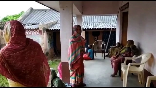 Residents evacuate as cyclone Amphan moves closer to India's Odisha coast