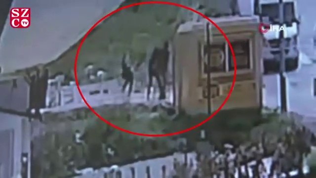 Esenyurt’ta alacak verecek tartışmasında silahlar konuştu...O anlar kamerada