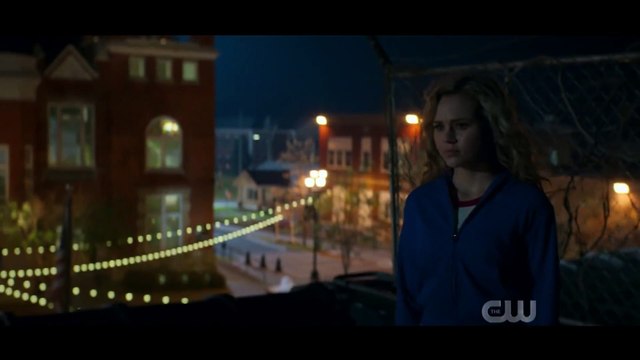 DC's Stargirl 1x01 Scene Stargirl vs. Brainwave (2020) Brec Bassinger Superhero series