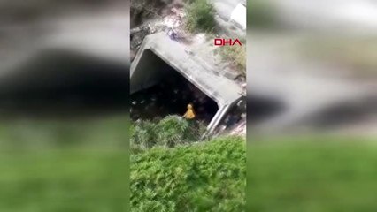 ARNAVUTKÖY'DE YASAĞA RAĞMEN DEREDE OYNADILAR