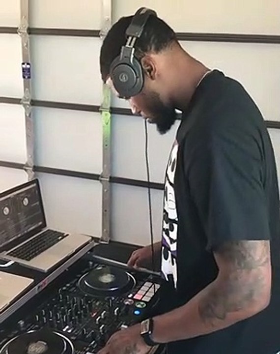 Rudy Gay prend des cours pour être DJ (et il y a du boulot)