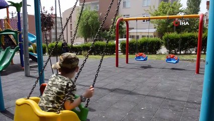 Çocuklar parklara akın etti