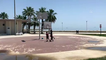 14 yaş altı çocuklar park ve yeşil alanlarda eğlendi - MERSİN