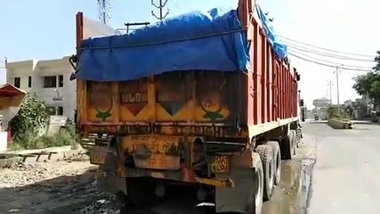 लाॅकडाउन का फायदा उठाकर नगला राई खनन पट्टे पर चल रहा ओवरलोड वाहनों का खेल