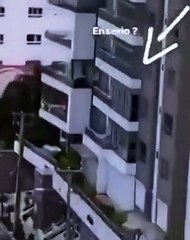 Bu görüntü olay oldu! Bu nasıl bir baba ?