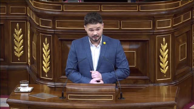 Rufián a Abascal: Rece para que Marlaska no envíe inspectores de Hacienda porque se dispersarían quienes hacen ruido con la cubertería de plata