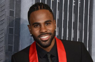 Jason Derulo no se ha roto los dientes haciendo un reto de TikTok