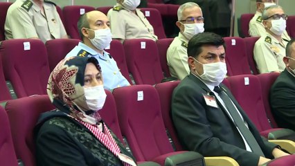 Bakan Akar, personelle bayramlaşmada gündemi değerlendirdi - ANKARA