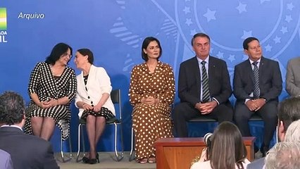 Regina Duarte deixa Secretaria de Cultura