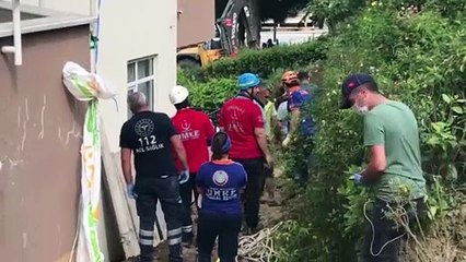 Toprak altında kalan 2 işçiden biri kurtarıldı (2) - TEKİRDAĞ