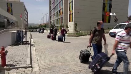 Kuveyt'ten getirilen 70 kişinin karantina süreci sona erdi