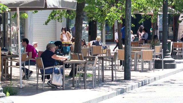 El calor se alía con las terrazas durante la desescalada