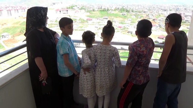 Terör mağduru aileler yuvalarına kavuştu - HAKKARİ