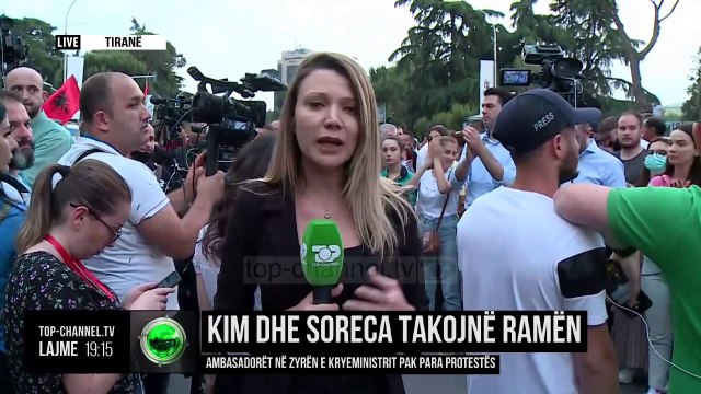 Kim dhe Soreca takojnë Ramën/ Ambasadorët në zyrën e kryeministrit pak para protestës