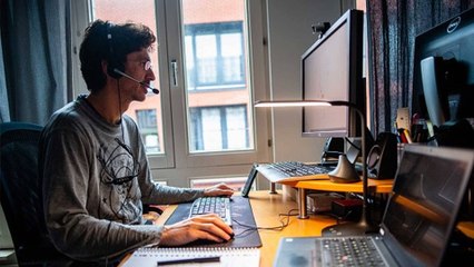 Work from home affecting our health! What doctors has to say