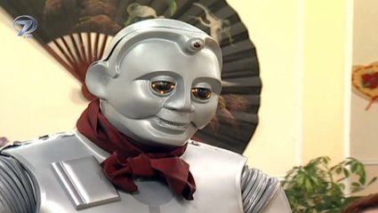 İyi Aile Robotu 2. Bölüm İzle