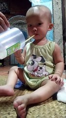 The baby woke up after a good night&apos;s sleep and laughed: "So fresh and cute".