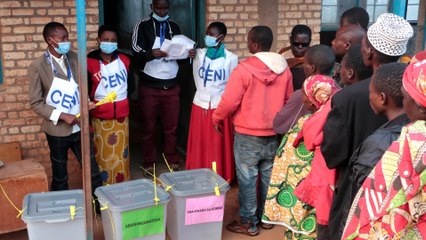 Burundi votes in tense presidential election